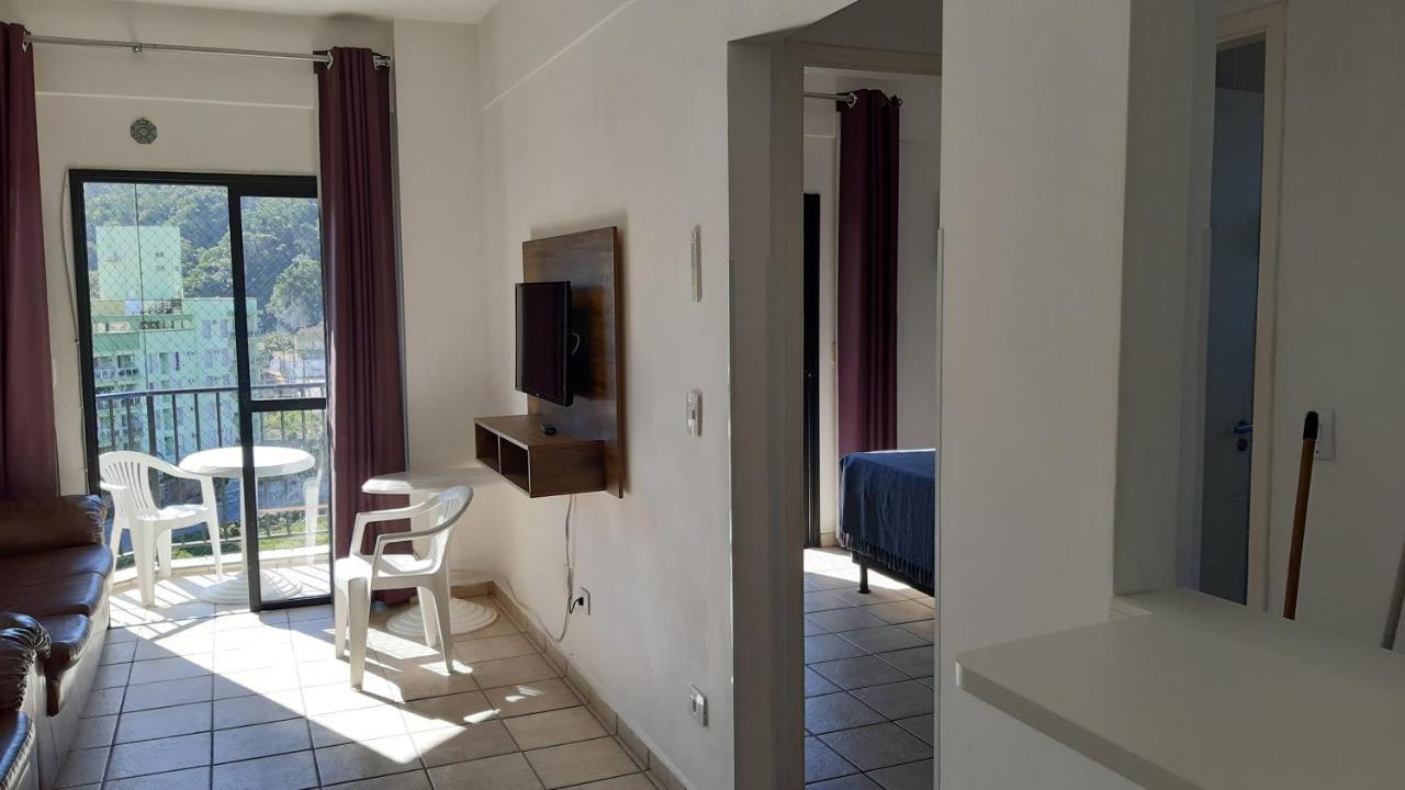 Guarujá: Beachside Retreat With Pool And Flexible Check-in * Guaruja